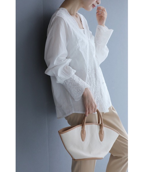 cawaii(カワイイ)の「レース刺繍の前開きスカラップブラウストップス(シャツ/ブラウス・レディース・ホワイト・FREE)」の3枚目の写真