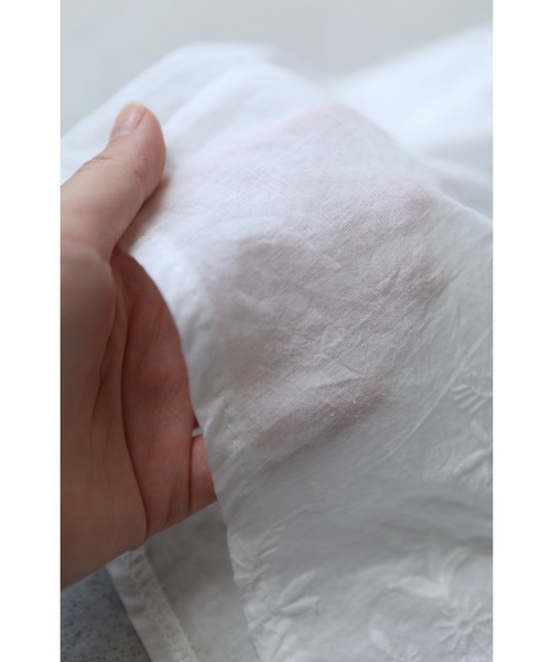 cawaii(カワイイ)の「レース刺繍の前開きスカラップブラウストップス(シャツ/ブラウス・レディース・ホワイト・FREE)」の10枚目の写真