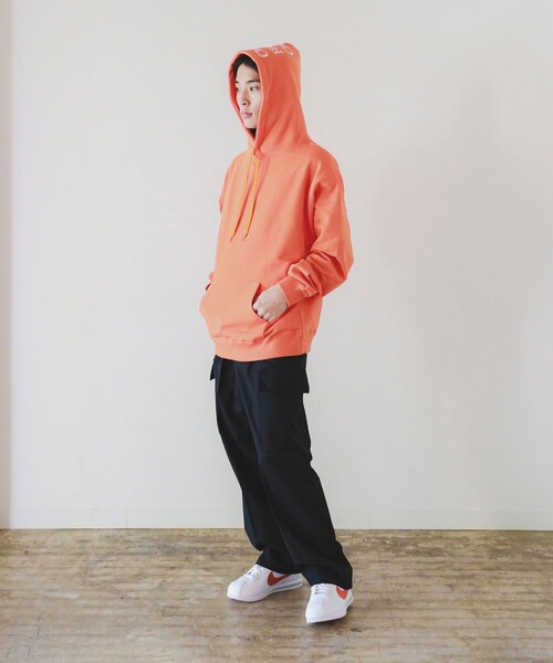 BEAMS T（ビームスティー）の「Chaos Fishing Club / Logo Hoodie（パーカー・メンズ・ブラック/オレンジ/ネイビー/グレー・L/XL/M）」の8枚目の写真