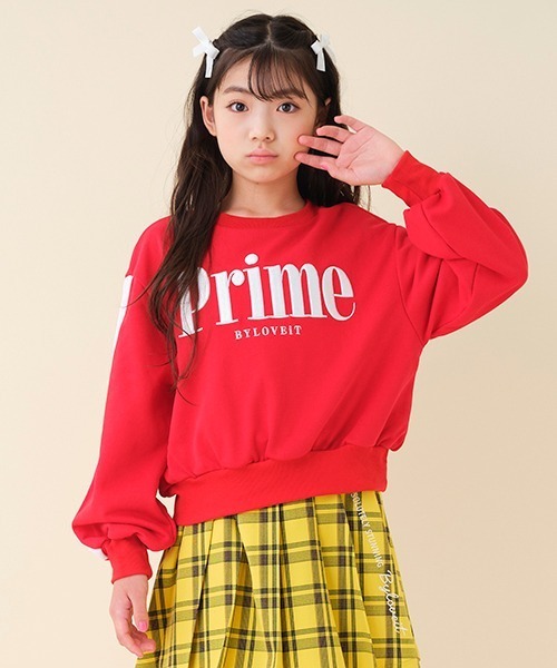 by LOVEiT(バイラビット)の「袖ラインややショート丈プルオーバー(スウェット・キッズ・オフホワイト/ラベンダー/レッド・140cm/150cm/120cm/130cm/160cm)」の1枚目の写真