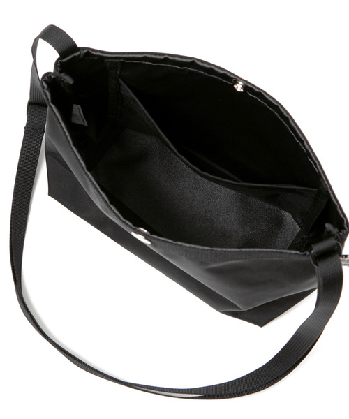 Drifter（ドリフター）の「LENNY／レニー（ショルダーバッグ・レディース・ダークグリーン/ブラック/ブルー/タン/ホワイト系その他/レオパード/レモンイエロー/ゼブラ・FREE）」の15枚目の写真