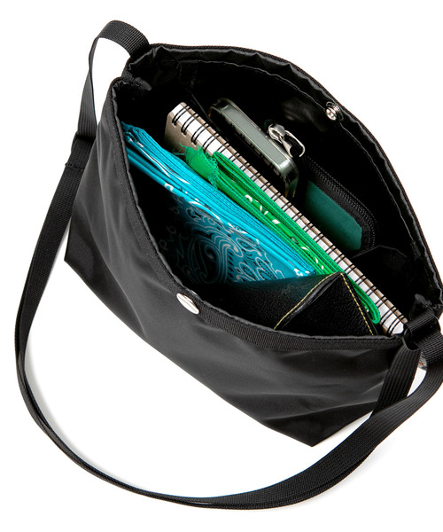 Drifter（ドリフター）の「LENNY／レニー（ショルダーバッグ・レディース・ダークグリーン/ブラック/ブルー/タン/ホワイト系その他/レオパード/レモンイエロー/ゼブラ・FREE）」の16枚目の写真