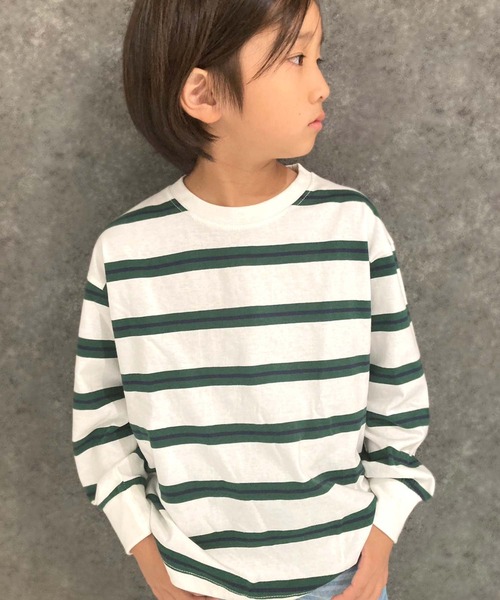 THE CASUAL（カジュアル）の「先染めボーダー　オーバーサイズ　ボーダー　長袖Tシャツ（Tシャツ/カットソー・キッズ・チャコール/ベージュ/ネイビー/オフホワイト/ダークグリーン/ブラック/ブラック系/ホワイト系/ベージュ系/ダークグリーン系/グレー系/パープル系・120cm/130cm/140cm/150cm/160cm/110cm）」の2枚目の写真
