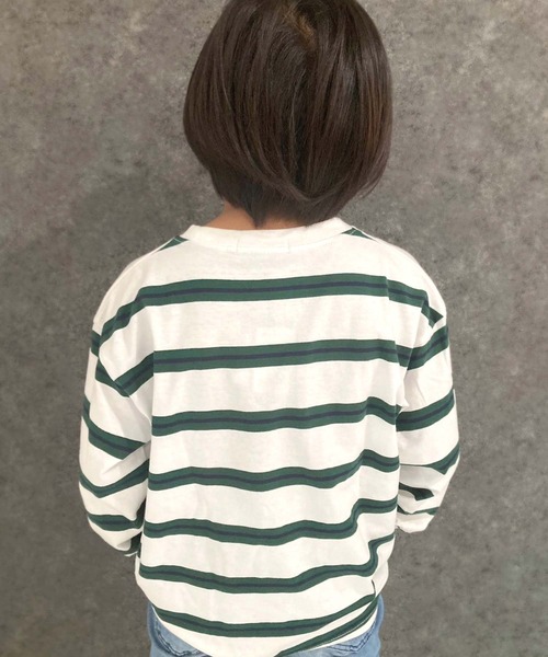 THE CASUAL（カジュアル）の「先染めボーダー　オーバーサイズ　ボーダー　長袖Tシャツ（Tシャツ/カットソー・キッズ・チャコール/ベージュ/ネイビー/オフホワイト/ダークグリーン/ブラック/ブラック系/ホワイト系/ベージュ系/ダークグリーン系/グレー系/パープル系・120cm/130cm/140cm/150cm/160cm/110cm）」の15枚目の写真