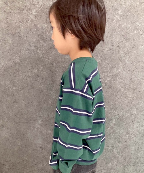 THE CASUAL（カジュアル）の「先染めボーダー　オーバーサイズ　ボーダー　長袖Tシャツ（Tシャツ/カットソー・キッズ・チャコール/ベージュ/ネイビー/オフホワイト/ダークグリーン/ブラック/ブラック系/ホワイト系/ベージュ系/ダークグリーン系/グレー系/パープル系・120cm/130cm/140cm/150cm/160cm/110cm）」の17枚目の写真