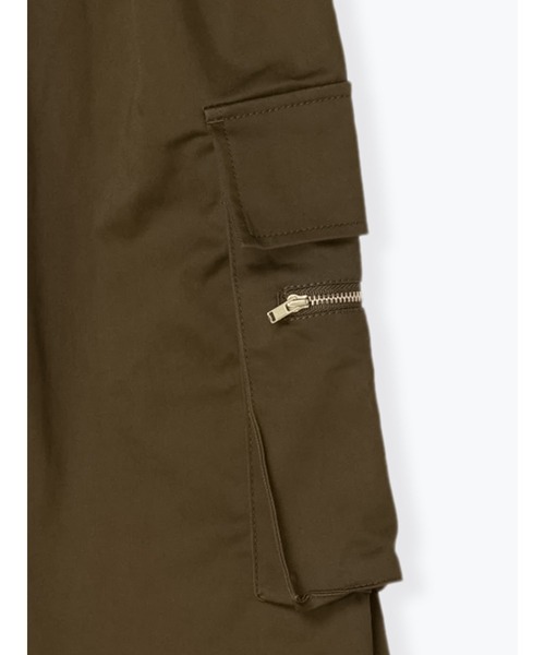 Te chichi（テチチ）の「【Atelier Militaire】ロングカーゴスカート（スカート・レディース・カーキ・M/S）」の4枚目の写真