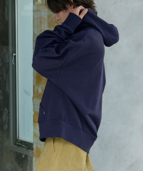 COLONY 2139（コロニートゥーワンスリーナイン）の「裏毛スウェットパーカー（パーカー・メンズ・ブラウン/ネイビー/グレー・MEDIUM/LARGE/SMALL）」の18枚目の写真