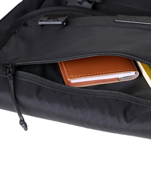 BAGJACK(バッグジャック)の「BAICYCLON by bagjack MEDIUM MESSENGE (BCL-43)(ボディバッグ/ウエストポーチ・メンズ・ブラック・FREE)」の9枚目の写真
