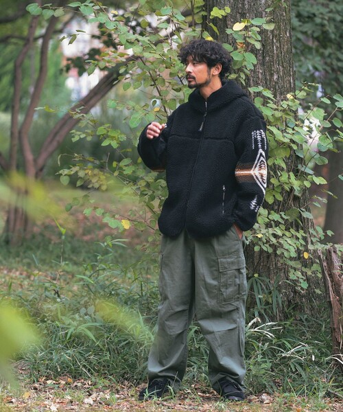 B:MING by BEAMS（ビーミングバイビームス）の「B:MING by BEAMS / 裏起毛 バックサテン 6ポケット カーゴパンツ（カーゴパンツ・メンズ・オリーブ/ブラック・MEDIUM/LARGE/X-LARGE/SMALL）」の10枚目の写真