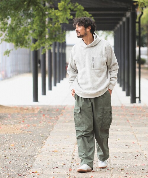 B:MING by BEAMS（ビーミングバイビームス）の「B:MING by BEAMS / 裏起毛 バックサテン 6ポケット カーゴパンツ（カーゴパンツ・メンズ・オリーブ/ブラック・MEDIUM/LARGE/X-LARGE/SMALL）」の11枚目の写真