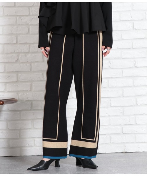 Settimissimo(セッティミッシモ)の「パネルライン ワイドフレア ニットパンツ(その他パンツ・レディース・ベージュ/ブラック・FREE)」の5枚目の写真