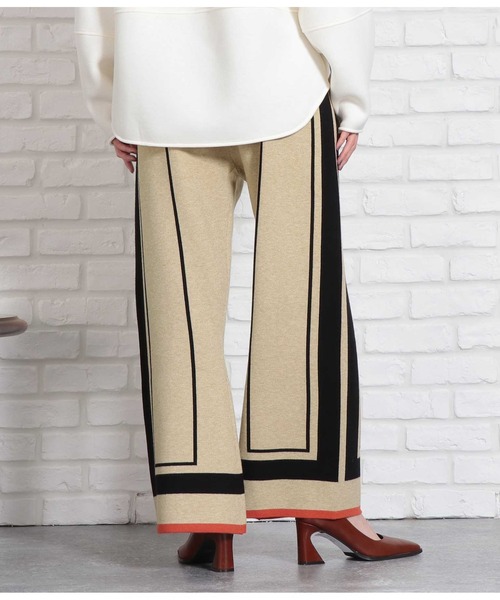 Settimissimo(セッティミッシモ)の「パネルライン ワイドフレア ニットパンツ(その他パンツ・レディース・ベージュ/ブラック・FREE)」の10枚目の写真