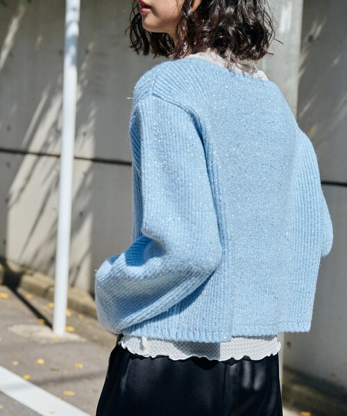 FREE'S MART（フリーズマート）の「◆スパンコールボートネックショート丈ニット（ニット/セーター・レディース・ホワイト/ブルー/グレー・FREE）」の12枚目の写真
