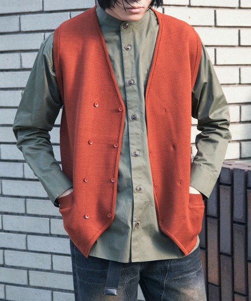 aimoha(アイモハ)の「aimoha men ダブルニットべスト(ベスト・メンズ・ブラウン/ベージュ・MEDIUM/X-LARGE/LARGE/XX-LARGE)」の2枚目の写真