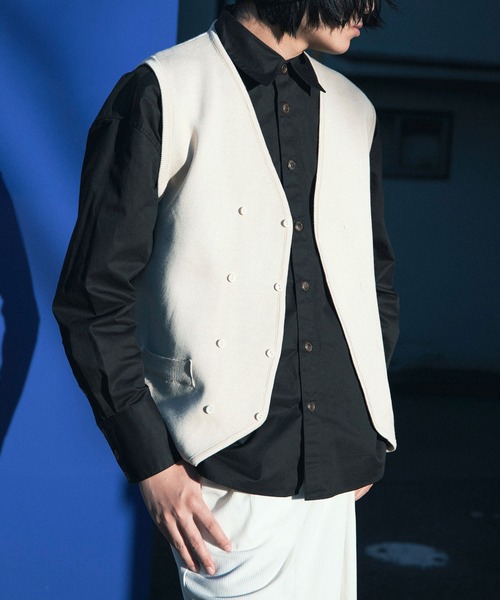 aimoha(アイモハ)の「aimoha men ダブルニットべスト(ベスト・メンズ・ブラウン/ベージュ・MEDIUM/X-LARGE/LARGE/XX-LARGE)」の12枚目の写真