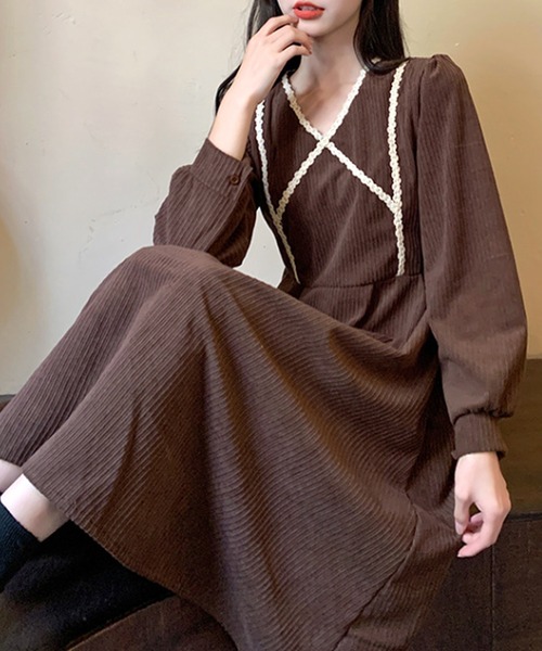 Amulet(アミュレット)の「Vネックワンピース(ワンピース・レディース・ブラウン/ブラック・XL/L/M)」の15枚目の写真