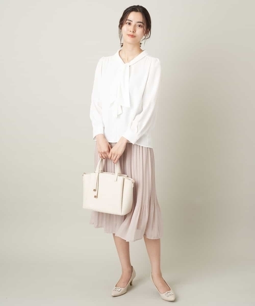 a.v.v（アーヴェヴェ）の「【洗濯機で洗える】シフォンプリーツスカート（スーツスカート・レディース・ブラック/ベージュ/ネイビー・40/42/34/38/36）」の4枚目の写真