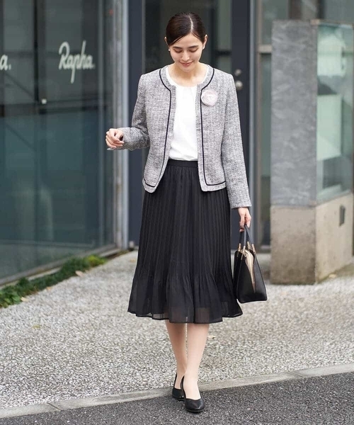 a.v.v（アーヴェヴェ）の「【洗濯機で洗える】シフォンプリーツスカート（スーツスカート・レディース・ブラック/ベージュ/ネイビー・40/42/34/38/36）」の14枚目の写真