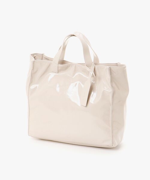 le.coeur blanc（ルクールブラン）の「エナメル風トートバッグ（トートバッグ・レディース・アイボリー/ベージュ・FREE）」の3枚目の写真
