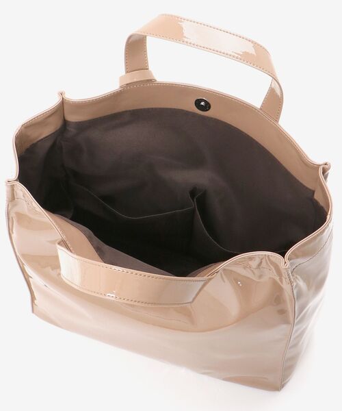 le.coeur blanc（ルクールブラン）の「エナメル風トートバッグ（トートバッグ・レディース・アイボリー/ベージュ・FREE）」の21枚目の写真