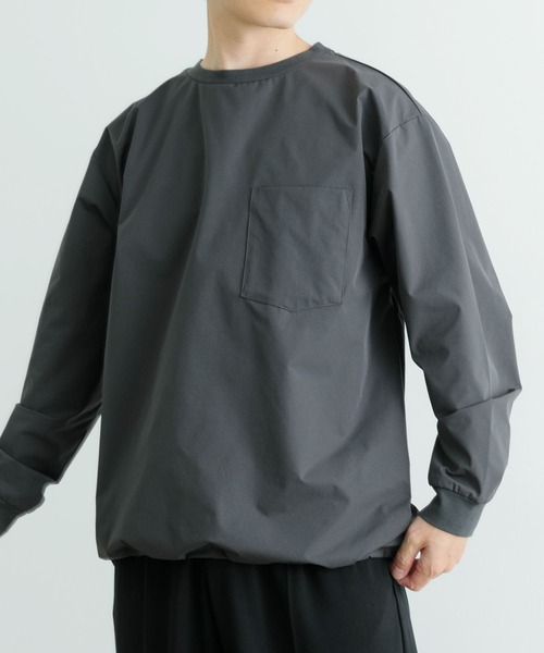 ITEMS URBANRESEARCH（アイテムズ アーバンリサーチ）の「撥水×イージーケア 裾ドロストTops（Tシャツ/カットソー・メンズ・チャコールグレー/ブラック/ベージュ・MEDIUM/LARGE）」の9枚目の写真