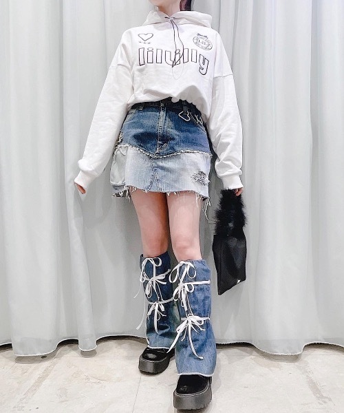 lilLilly（リルリリー）の「ユニフォームショートパーカー（パーカー・レディース・ホワイト/ブラック/グレー・ONE SIZE）」の5枚目の写真