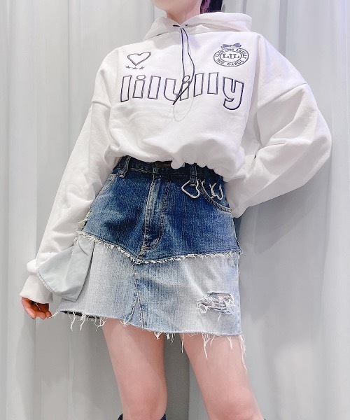 lilLilly（リルリリー）の「ユニフォームショートパーカー（パーカー・レディース・ホワイト/ブラック/グレー・ONE SIZE）」の4枚目の写真