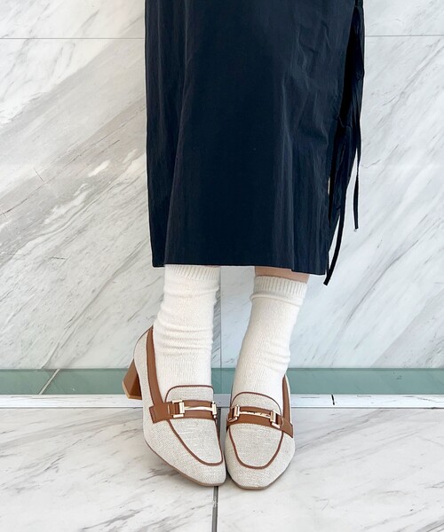 ESPERANZA(エスペランサ)の「ブロックヒールローファー 24SS(パンプス・レディース・ブラック/こしょう色系/ベージュ系8・22.0cm/22.5cm/23.0cm/23.5cm/24.0cm/24.5cm/25.0cm)」の20枚目の写真