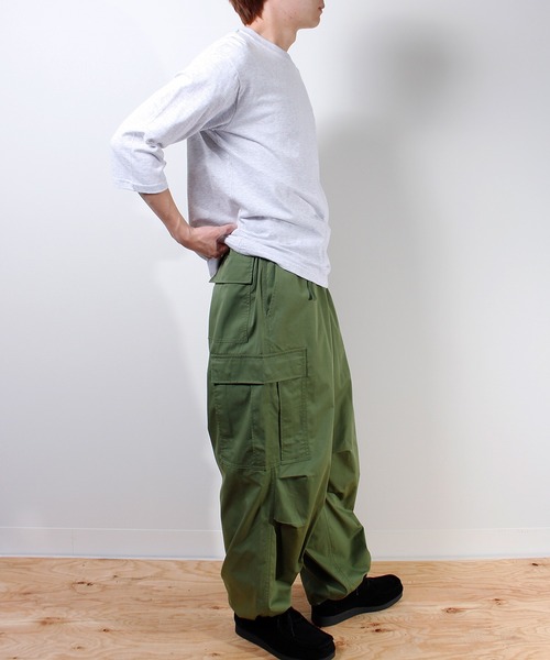 Dickies（ディッキーズ）の「【Dickies/ディッキーズ】ツイルカーゴイージーパンツ（カーゴパンツ・メンズ・アイボリー/オリーブ/ベージュ/ブラック・L/M/LL）」の13枚目の写真