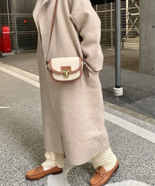ISOOK(アイスー)の「コンパクトショルダーバッグ(kiharu select) / ショルダーバッグ ミニ フェイクレザー(ショルダーバッグ・レディース・ベージュ/ブラック・FREE)」の8枚目の写真