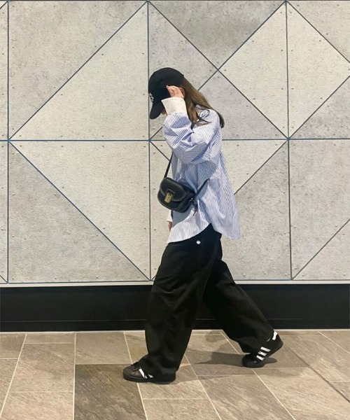 ISOOK(アイスー)の「コンパクトショルダーバッグ(kiharu select) / ショルダーバッグ ミニ フェイクレザー(ショルダーバッグ・レディース・ベージュ/ブラック・FREE)」の20枚目の写真
