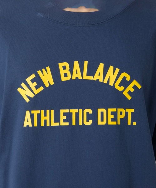 NEW BALANCE(ニューバランス)の「Sportswear Greatest Hits ショートスリーブTシャツ(Tシャツ/カットソー・メンズ・オフホワイト/ライトブラウン/ネイビー・SMALL/MEDIUM/LARGE/X-LARGE/XX-LARGE)」の21枚目の写真