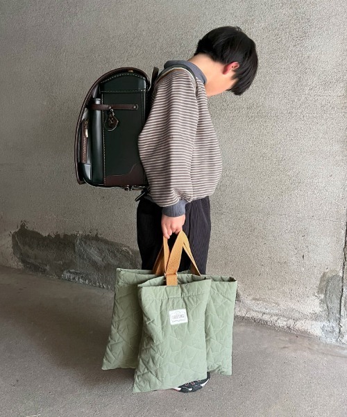 DONOBAN（ドノバン）の「キッズ キルティングレッスンバッグ（エコバッグ/サブバッグ・キッズ・スモークピンク/ネイビー/ミント/イエロー・ONESIZE）」の9枚目の写真