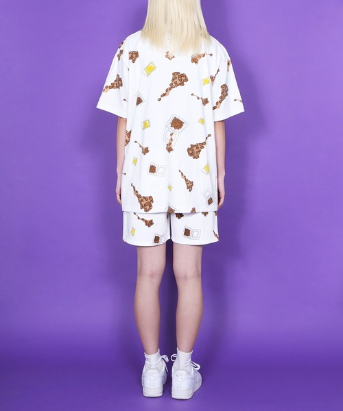 PUNYUS(プニュズ)の「フード総柄スウェットショーパン(ONIGIRI・YAKINIKU・NATTO)(スウェットパンツ・レディース・ブラック/ブラウン/レッド・1/2/3/4)」の9枚目の写真