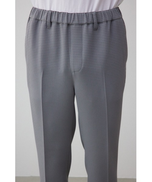 AZUL by moussy（アズールバイマウジー）の「ワッフルストレッチスリムパンツ（スラックス・メンズ・ブラック/グレー・MEDIUM/LARGE）」の9枚目の写真