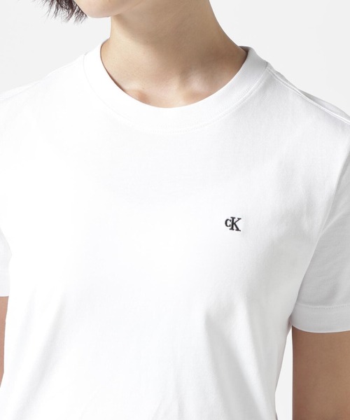   (カルバンクライン) アーカイブロゴスリムTシャツ 40WH105 ブラック M Calvin Klein（カルバン・クライン）の「Calvin Klein（カルバン