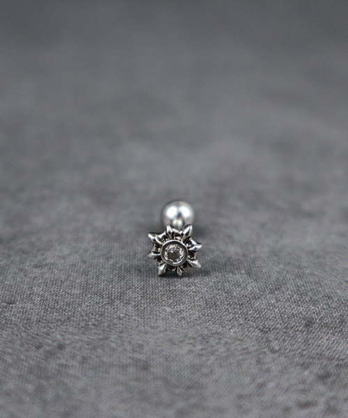 4INT.（フォイント）の「メンズライク ボディピアス 16G（片耳用