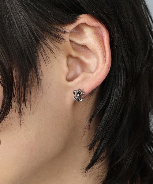 セール】メンズライク ボディピアス 16G（片耳用） / サージカル