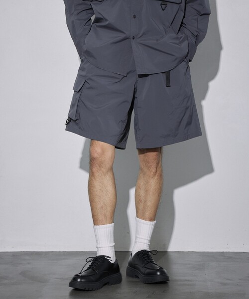 Firsthand（ファーストハンド）の「Firsthand/ファーストハンド REポリエステル ユーティリティ ショーツ（その他パンツ・メンズ・ブラック/チャコールグレー・M/L）」の13枚目の写真