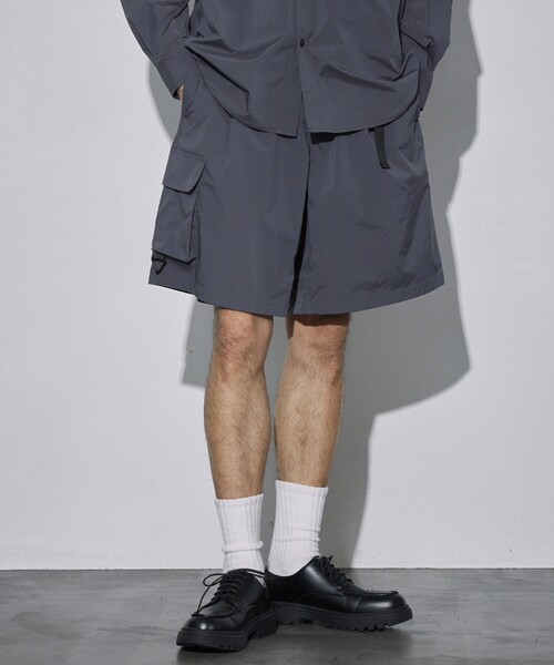 Firsthand（ファーストハンド）の「Firsthand/ファーストハンド REポリエステル ユーティリティ ショーツ（その他パンツ・メンズ・ブラック/チャコールグレー・M/L）」の9枚目の写真