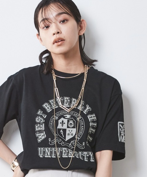 CHIC STYLE(シックスタイル)の「<大きいサイズ>綿100%ロゴプリントTシャツ シックスタイル(Tシャツ/カットソー・レディース・ベージュ/ブラック/オフホワイト・5L/4L/3L/LL/L)」の1枚目の写真