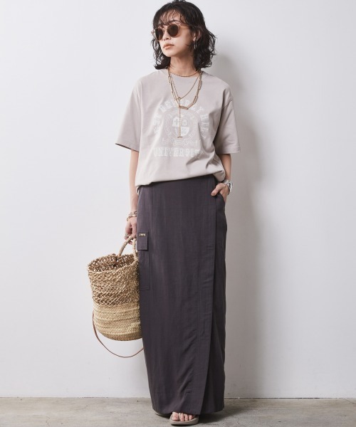 CHIC STYLE(シックスタイル)の「<大きいサイズ>綿100%ロゴプリントTシャツ シックスタイル(Tシャツ/カットソー・レディース・ベージュ/ブラック/オフホワイト・5L/4L/3L/LL/L)」の4枚目の写真