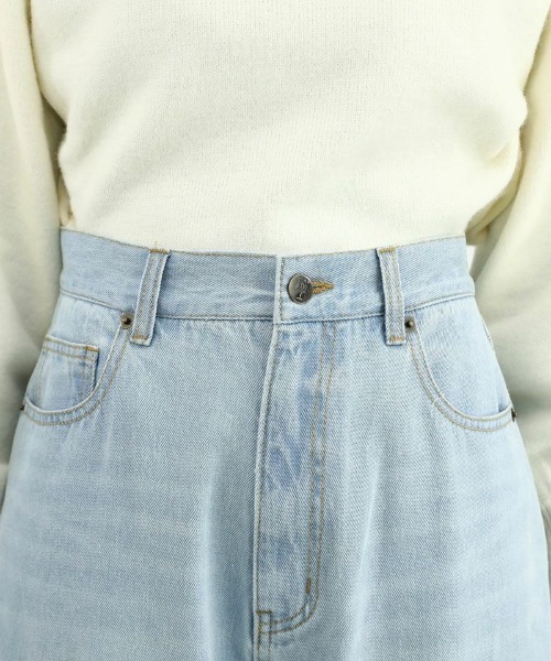 F i.n.t(フィント)の「ハイウエストストレートデニムパンツ/fint フィント(デニムパンツ・レディース・ブルー/ライトブルー・2/1/0)」の10枚目の写真