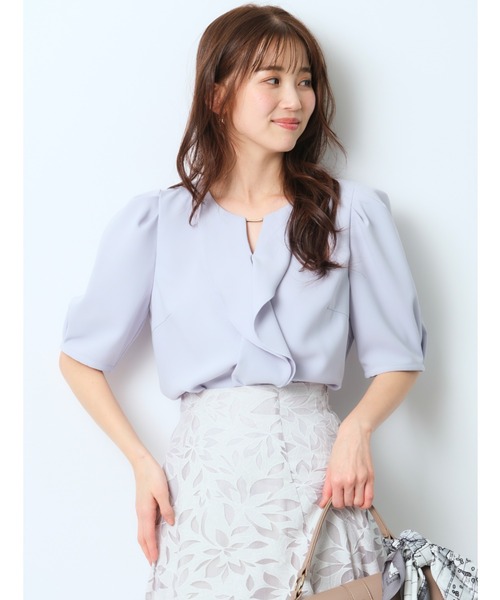 ジャスグリッティー☆フロントラッフルブラウス JUSGLITTY（ジャスグリッティー）の「レイヤーラッフルフロントバー