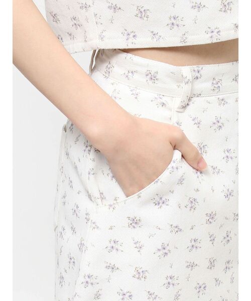 CALNAMUR（カルナムール）の「フラワーストレートスカート（スカート・レディース・ホワイト/ブルー・SMALL/MEDIUM）」の17枚目の写真