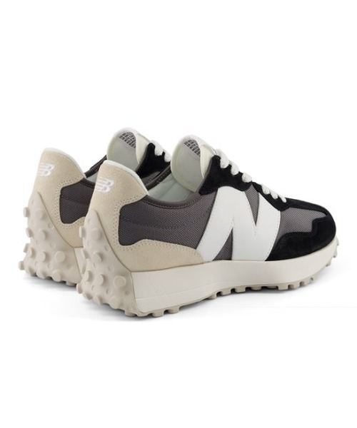 未使用　New Balance U327FE BLACK 24 New Balance U327FE BLACK（ニューバランス U327FE-ブラック