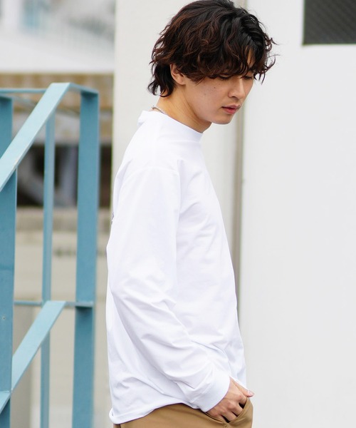 lost(ロスト)の「【ムラサキスポーツ限定】lost/ロスト 長袖Tシャツ ラッシュガード/水陸両用 UVケア MARITIME RALS L24SS-AF(ラッシュガード・メンズ・ホワイト/ブラック・M/L/XL)」の6枚目の写真