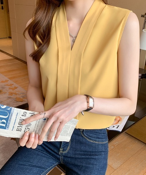 a lot of love（ア ロット オブ ラブ）の「Vネック ノースリーブ