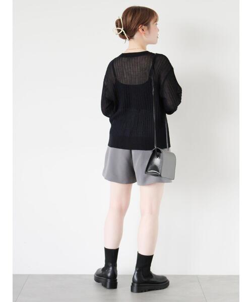 ehka sopo(エヘカソポ)の「タックハイウエストショートパンツ(その他パンツ・レディース・ベージュ/ブラック/モカ/グレー・F)」の5枚目の写真