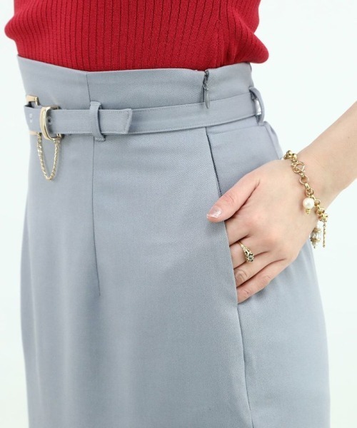 an another angelus(アンアナザーアンジェラス)の「ゴールドバックルベルト付きマーメイドスカート/ananotherangelus(スカート・レディース・グレー/ブラック×ホワイト・FREE)」の16枚目の写真